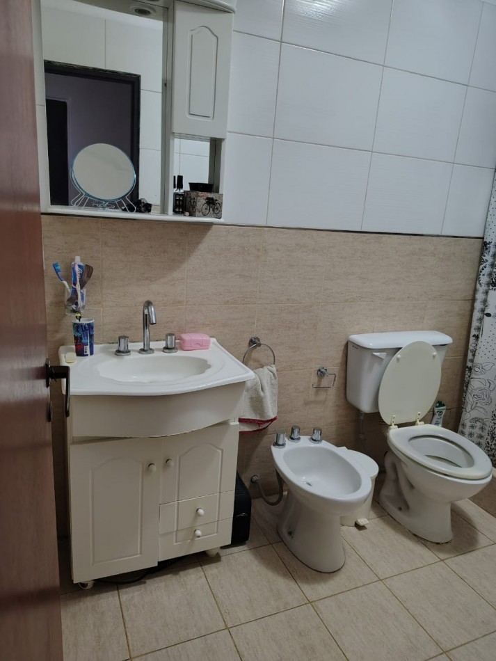 PROPIEDAD UBICADA EN BARRIO PUEBLO NUEVO (LOTE ESQUINA) / CUTRAL- CO. APTA PARA CREDITO HIPOTECARIO.