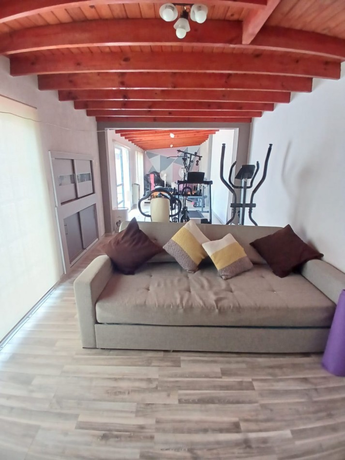 EXCELENTE PROPIEDAD DE  NIVEL GERENCIAL 