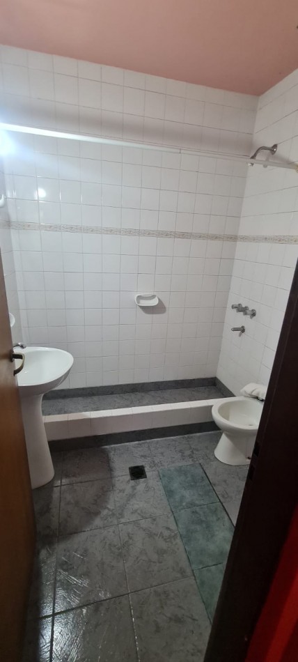 TyM VENDE: CASA Y DEPARTAMENTO CON EXCELENTE UBICACION 